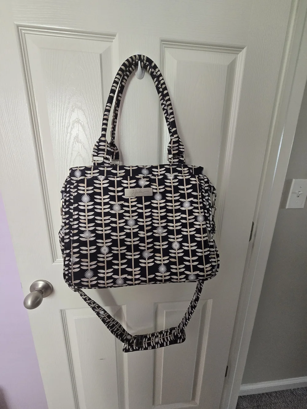 JuJuBe Classy Diaper Bag Purse-Great Condition